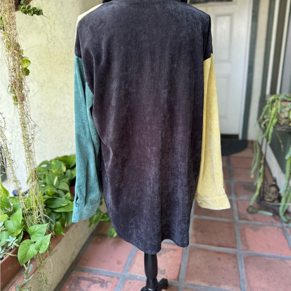 ROMWE Multicolor Button-Down Shirt - Picture 3 of 3